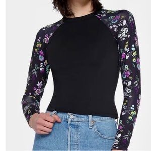 Long sleeve rash guard bathing top